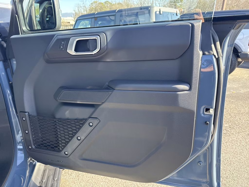 2025 Azure Gray Metallic Tri-Coat Ford Bronco Outer Banks 4X4 SUV