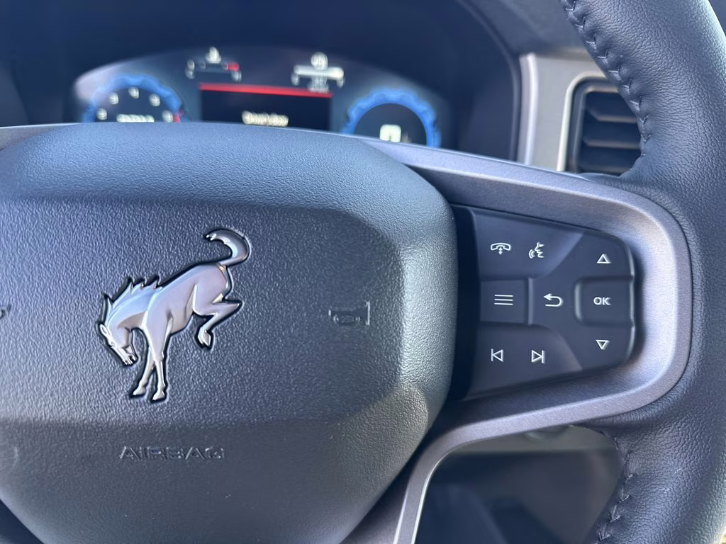 2025 Azure Gray Metallic Tri-Coat Ford Bronco Outer Banks 4X4 SUV