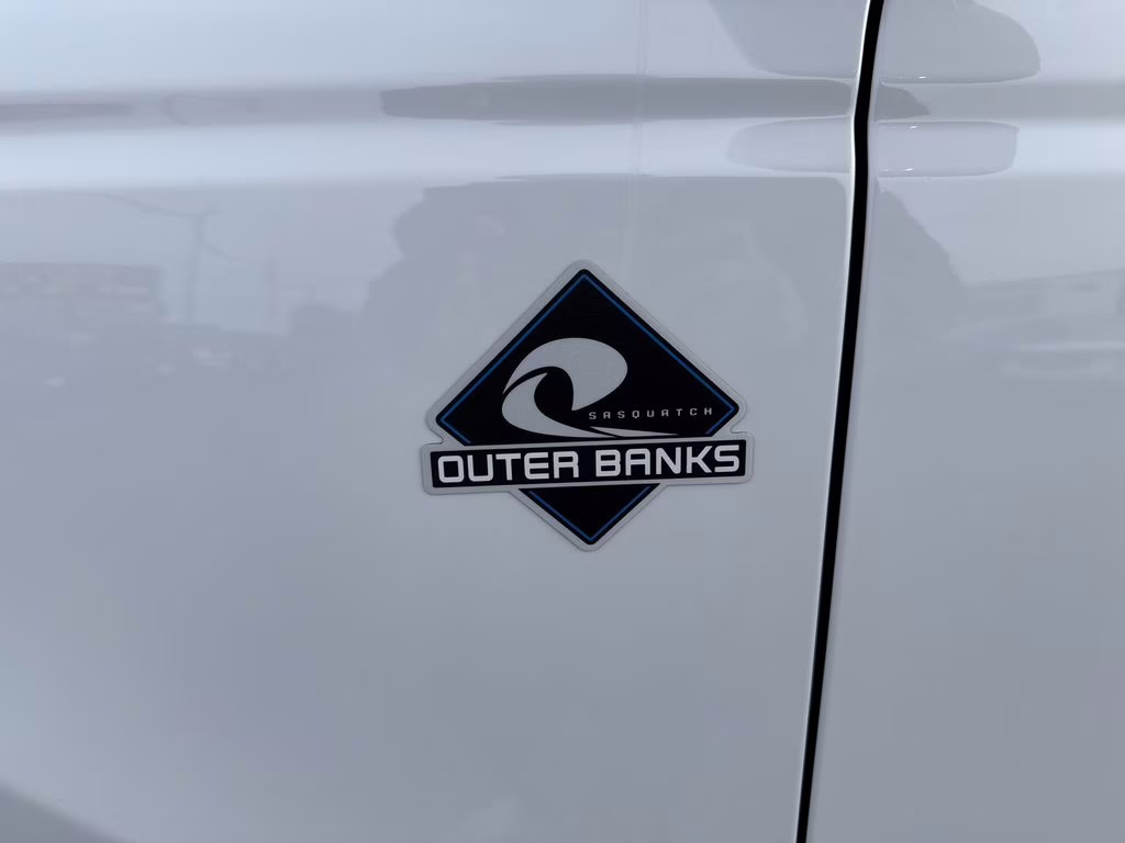 2025 Oxford White Ford Bronco Outer Banks 4X4 SUV