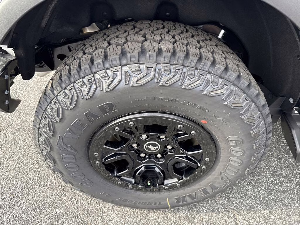 2025 Oxford White Ford Bronco Outer Banks 4X4 SUV