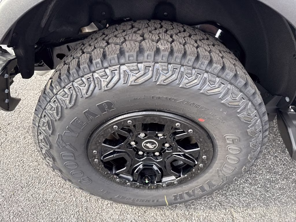 2025 Oxford White Ford Bronco Outer Banks 4X4 SUV