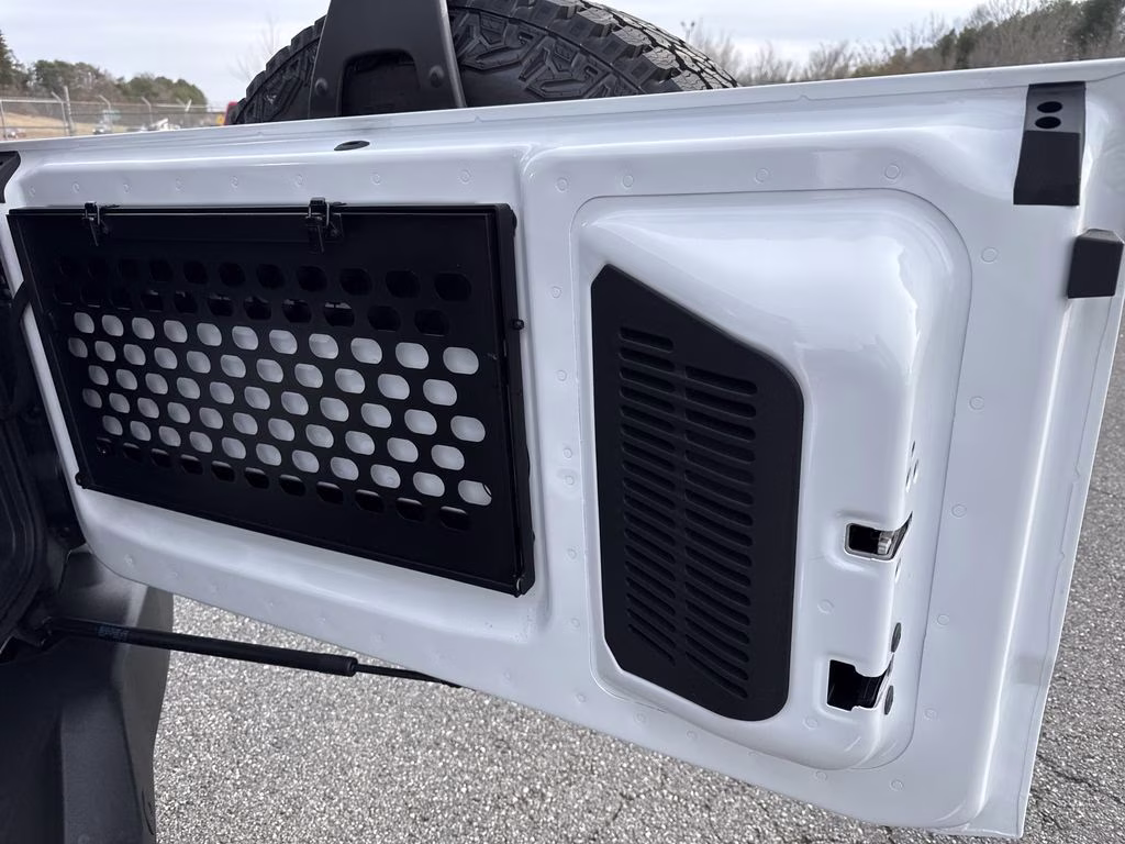 2025 Oxford White Ford Bronco Outer Banks 4X4 SUV