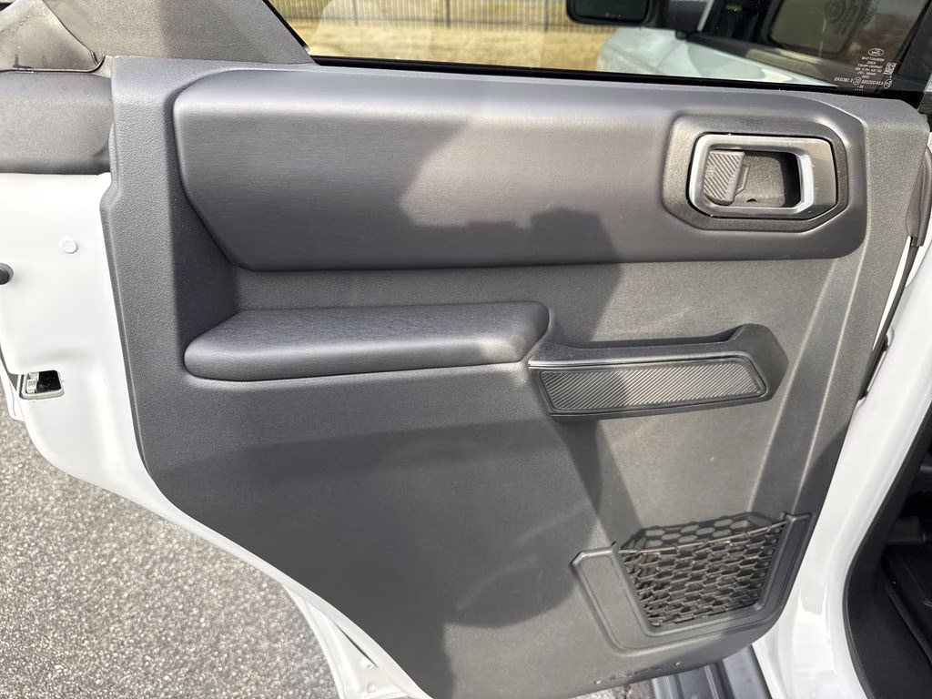 2025 Oxford White Ford Bronco Outer Banks 4X4 SUV