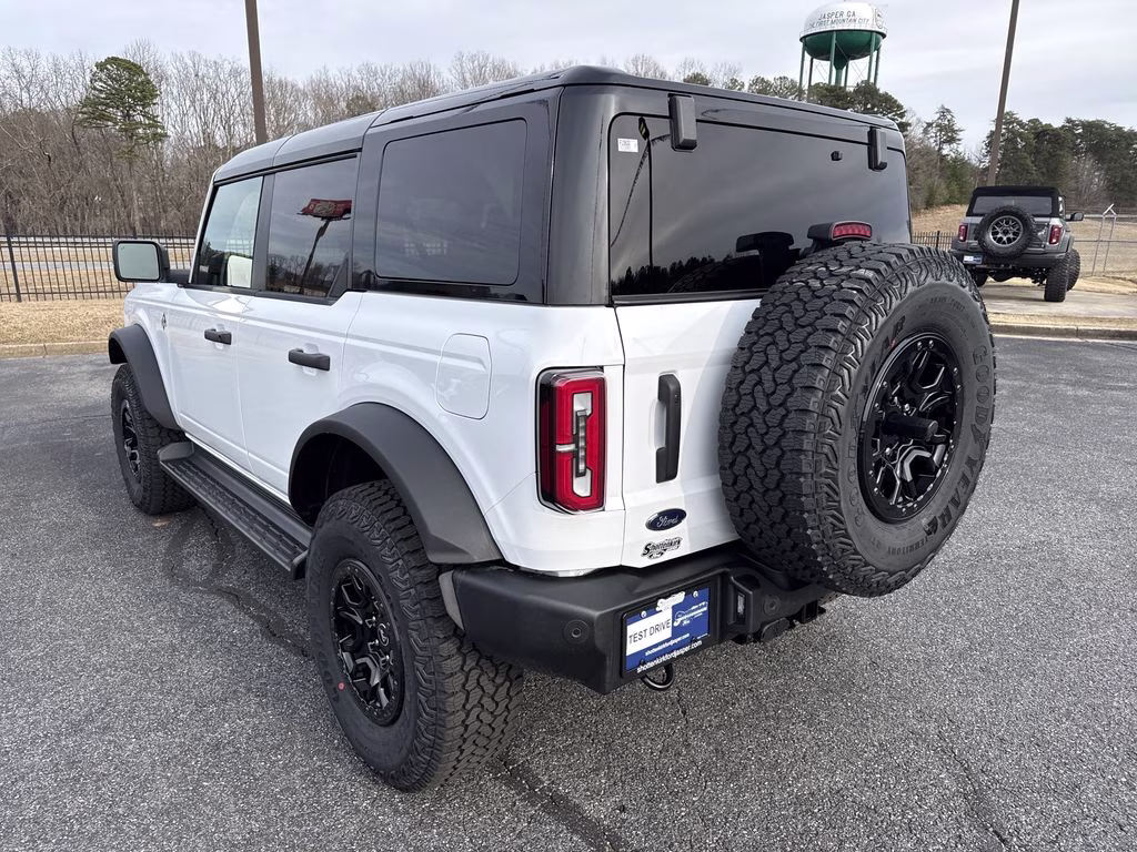 2025 Oxford White Ford Bronco Outer Banks 4X4 SUV