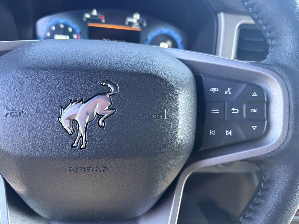 2025 Oxford White Ford Bronco Outer Banks 4X4 SUV