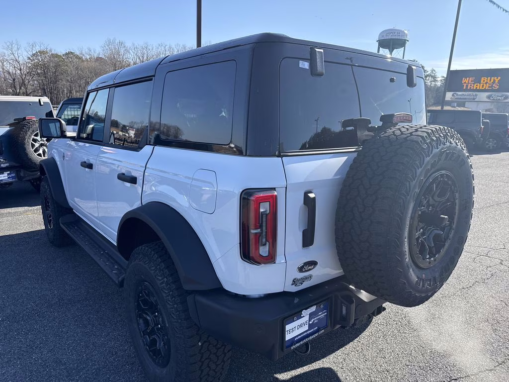 2025 Oxford White Ford Bronco Outer Banks 4X4 SUV