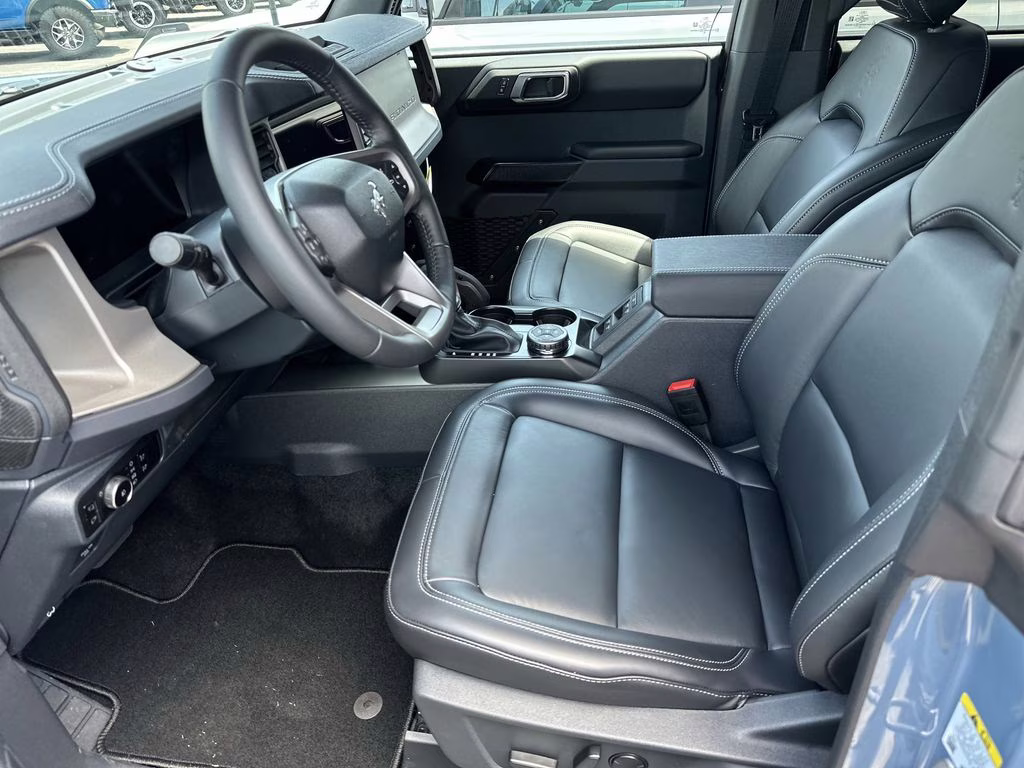 2025 Azure Gray Metallic Tri-Coat Ford Bronco Outer Banks 4X4 SUV