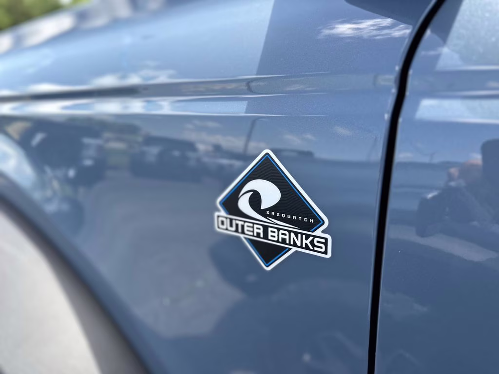 2025 Azure Gray Metallic Tri-Coat Ford Bronco Outer Banks 4X4 SUV