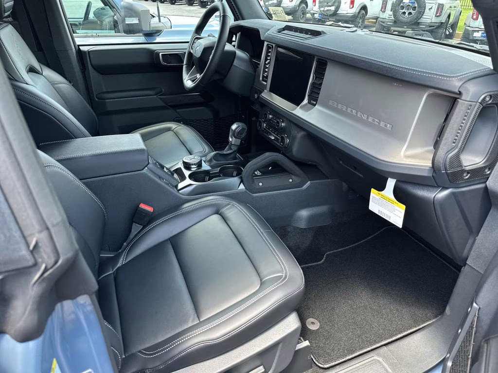 2025 Azure Gray Metallic Tri-Coat Ford Bronco Outer Banks 4X4 SUV