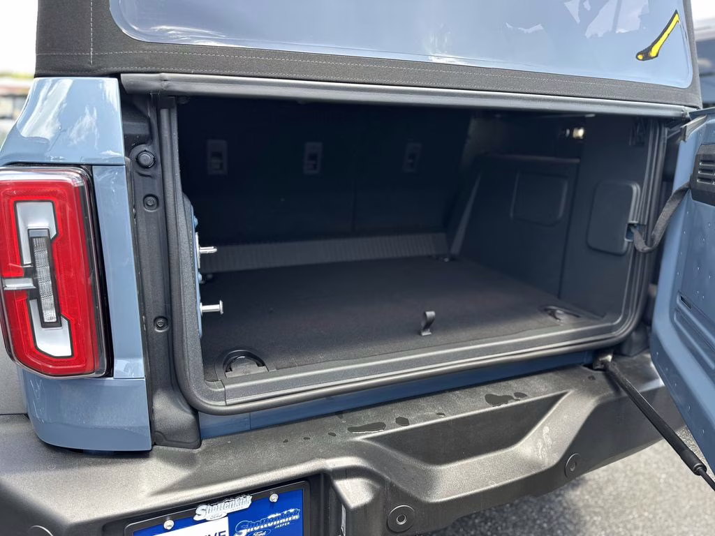 2025 Azure Gray Metallic Tri-Coat Ford Bronco Outer Banks 4X4 SUV