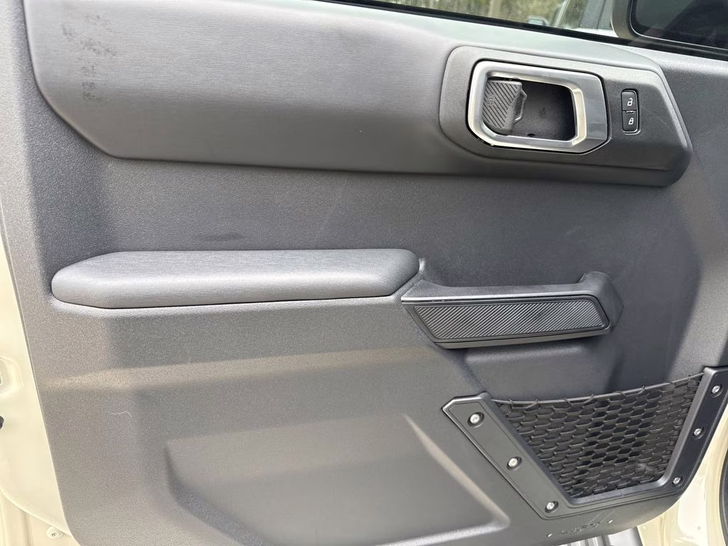 2025 Desert Sand Ford Bronco Outer Banks 4X4 SUV