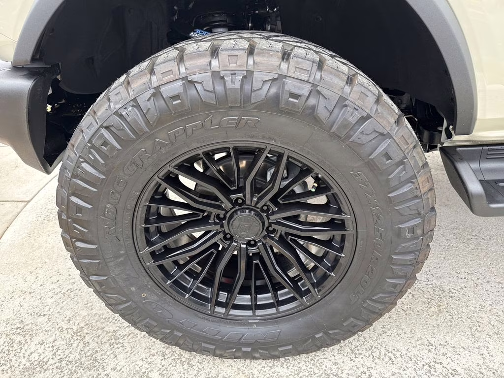 2025 Desert Sand Ford Bronco Outer Banks 4X4 SUV