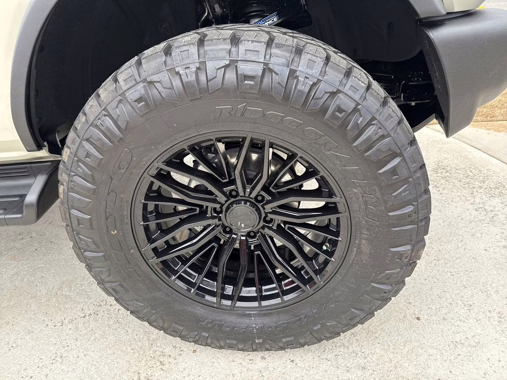 2025 Desert Sand Ford Bronco Outer Banks 4X4 SUV