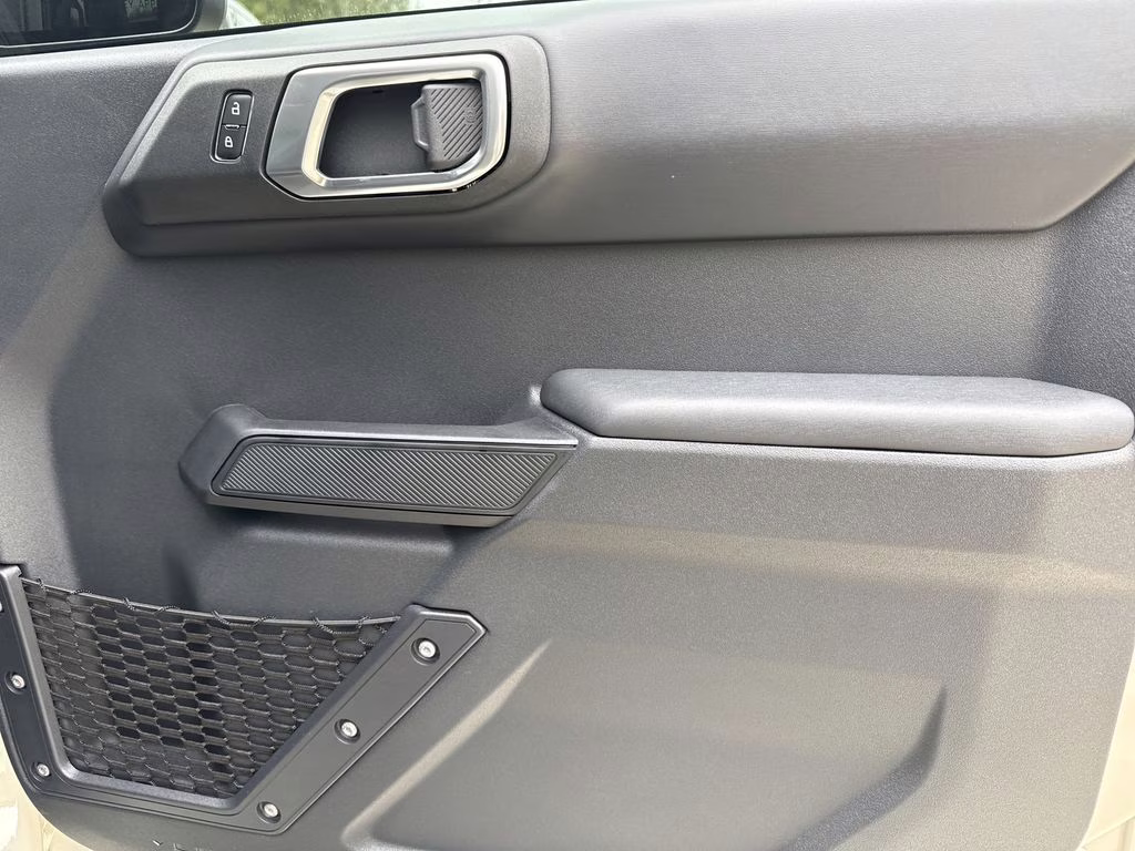 2025 Desert Sand Ford Bronco Outer Banks 4X4 SUV