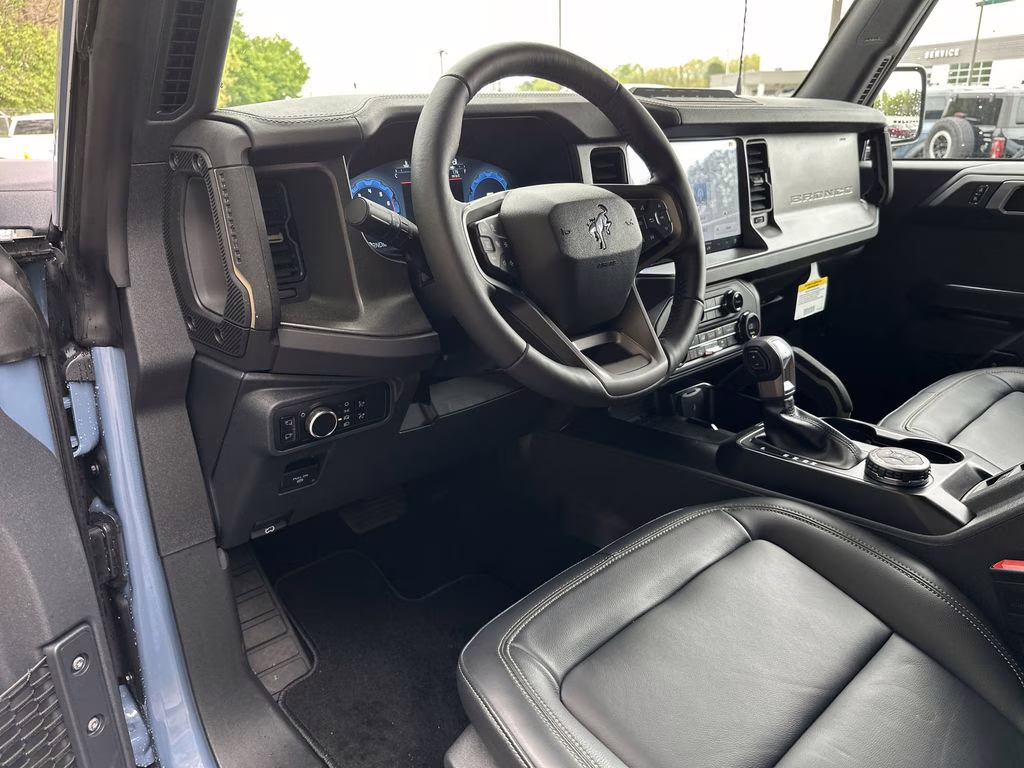 2025 Azure Gray Metallic Ford Bronco Badlands 4X4 SUV