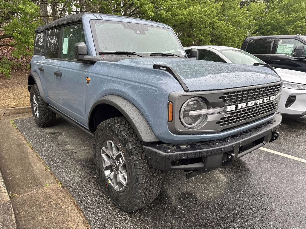 2025 Azure Gray Metallic Ford Bronco Badlands 4X4 SUV