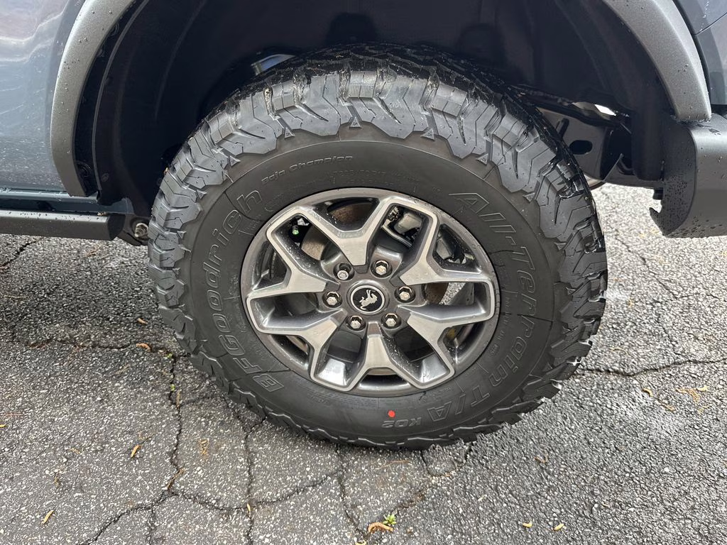 2025 Azure Gray Metallic Ford Bronco Badlands 4X4 SUV