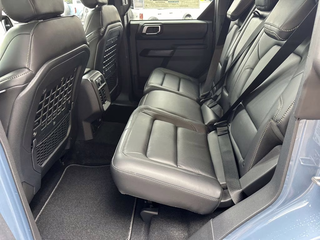 2025 Azure Gray Metallic Ford Bronco Badlands 4X4 SUV