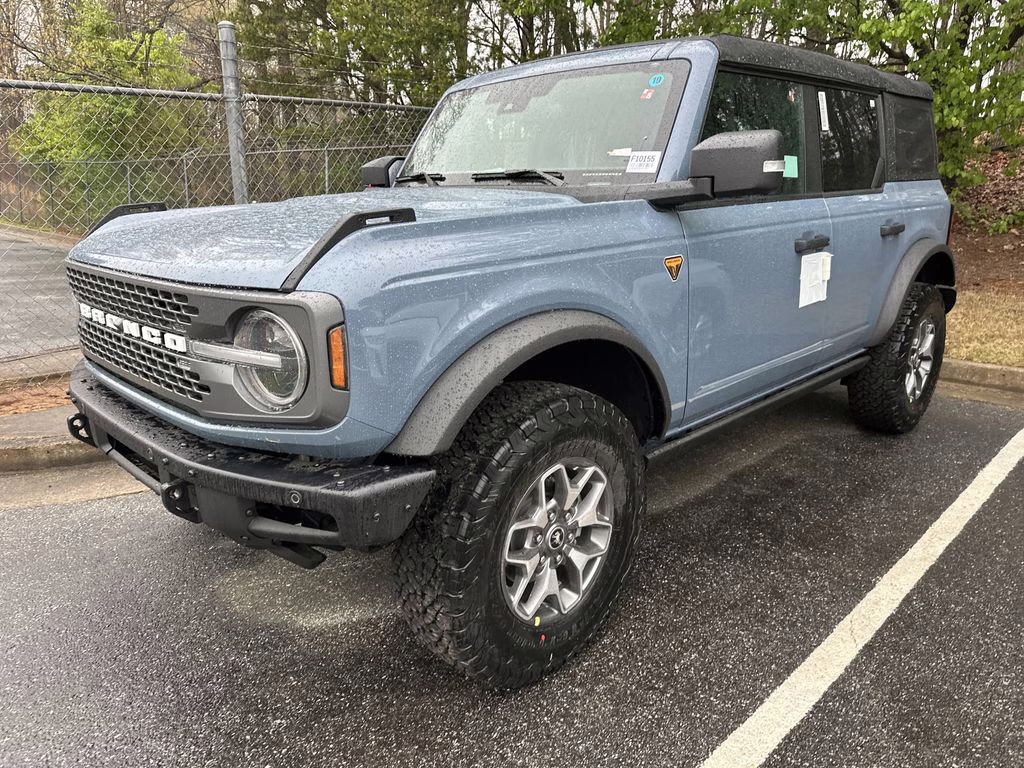 2025 Azure Gray Metallic Ford Bronco Badlands 4X4 SUV