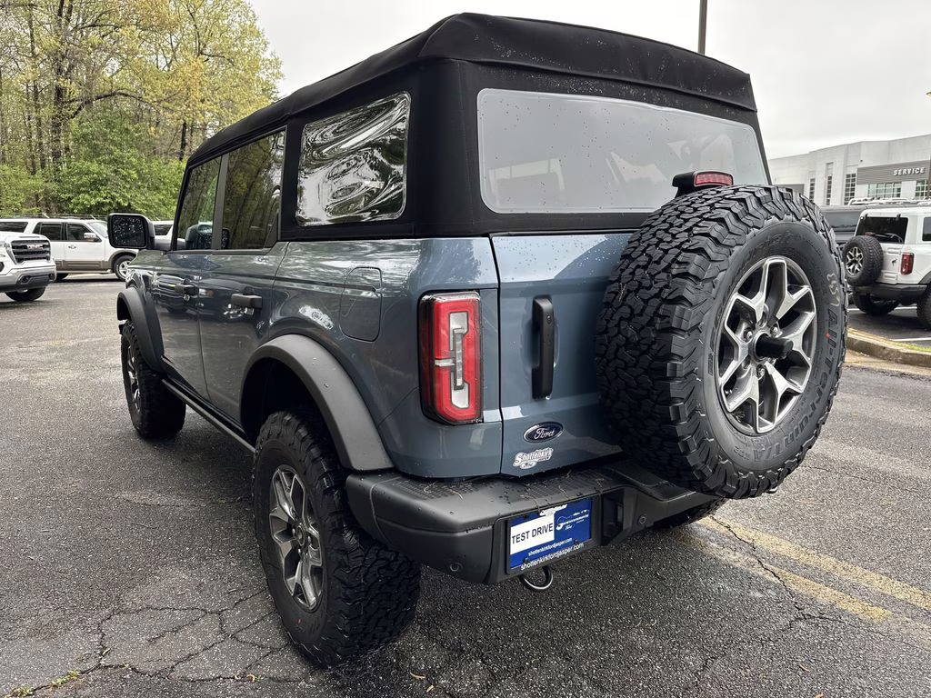 2025 Azure Gray Metallic Ford Bronco Badlands 4X4 SUV