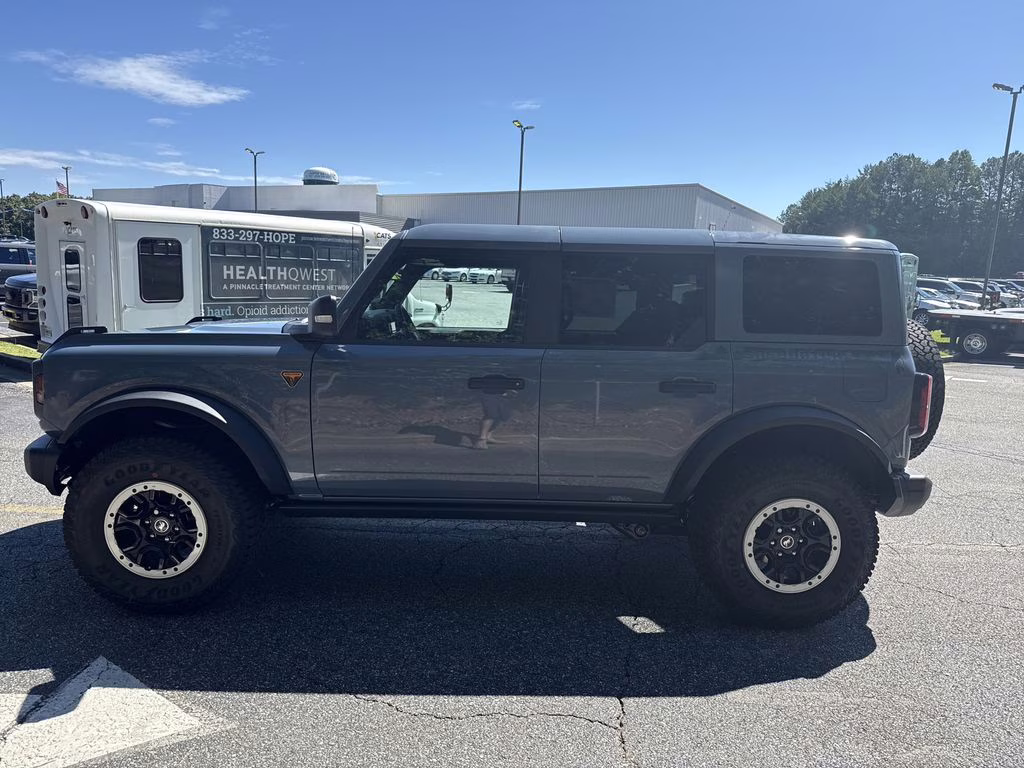 2025 Azure Gray Metallic Tri-Coat Ford Bronco Badlands 4X4 SUV