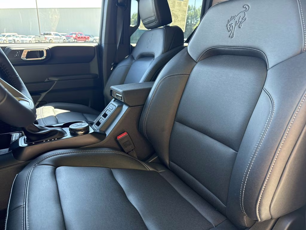 2025 Azure Gray Metallic Tri-Coat Ford Bronco Badlands 4X4 SUV