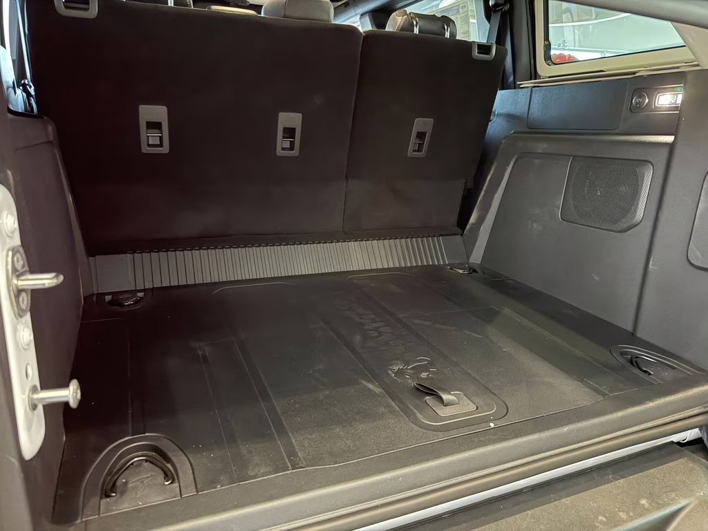 2025 Oxford White Ford Bronco Badlands 4X4 SUV