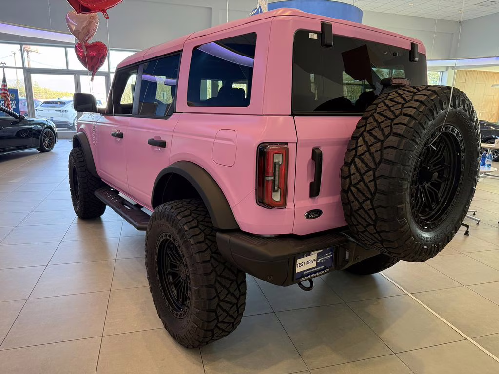 2025 Oxford White Ford Bronco Badlands 4X4 SUV