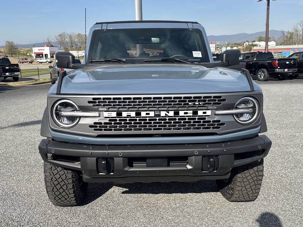 2025 Azure Gray Metallic Tri-Coat Ford Bronco Badlands 4X4 SUV