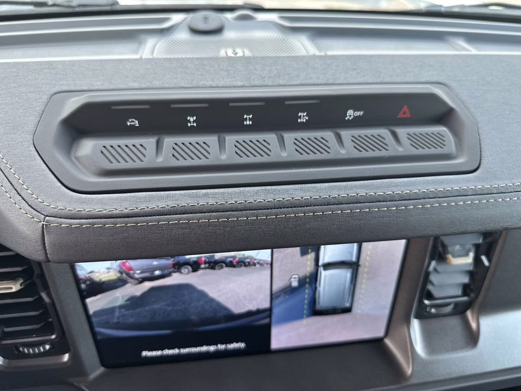 2025 Azure Gray Metallic Tri-Coat Ford Bronco Badlands 4X4 SUV