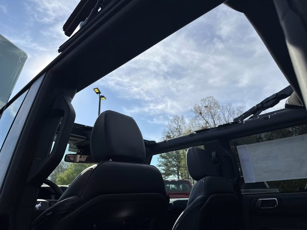 2025 Azure Gray Metallic Tri-Coat Ford Bronco Badlands 4X4 SUV