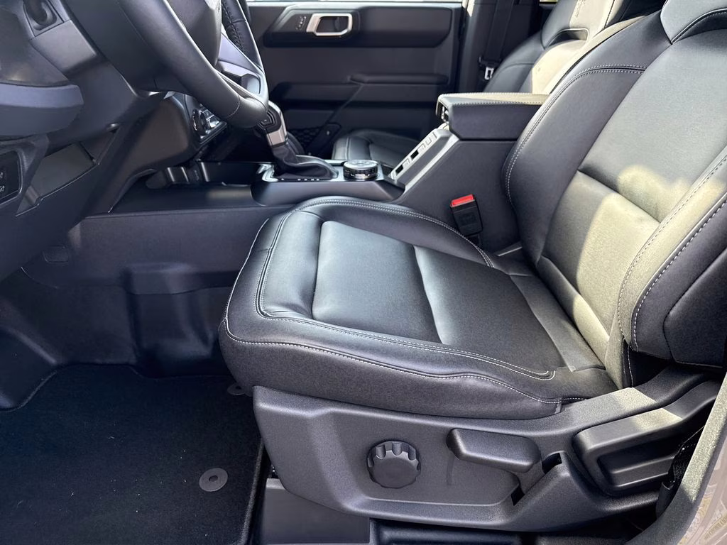 2025 Gray Ford Bronco Badlands 4X4 SUV