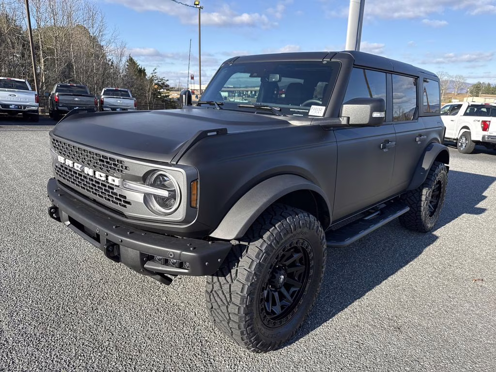 2025 Shadow Black Ford Bronco Badlands 4X4 SUV