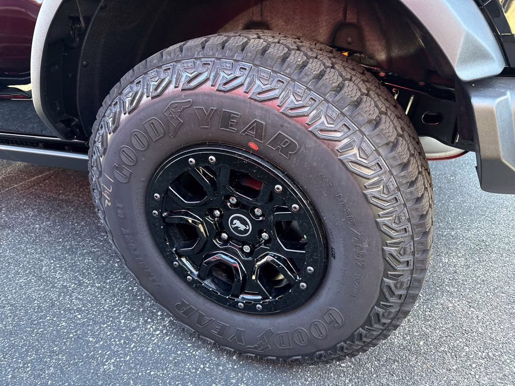 2025 Shadow Black Ford Bronco Badlands 4X4 SUV