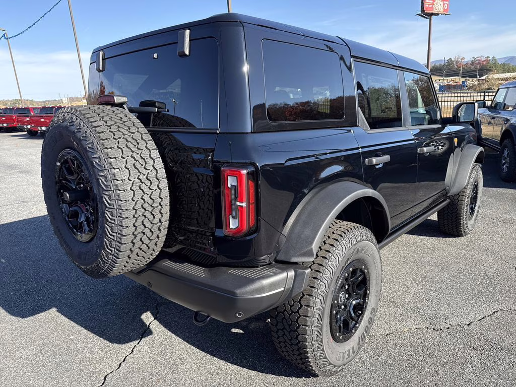 2025 Shadow Black Ford Bronco Badlands 4X4 SUV