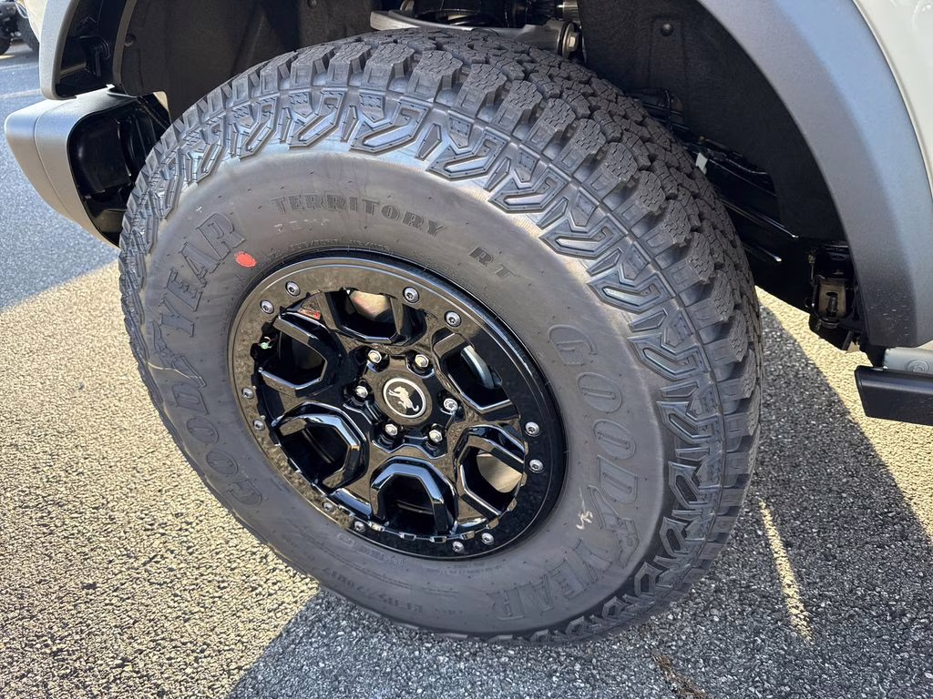 2025 Desert Sand Ford Bronco Badlands 4X4 SUV