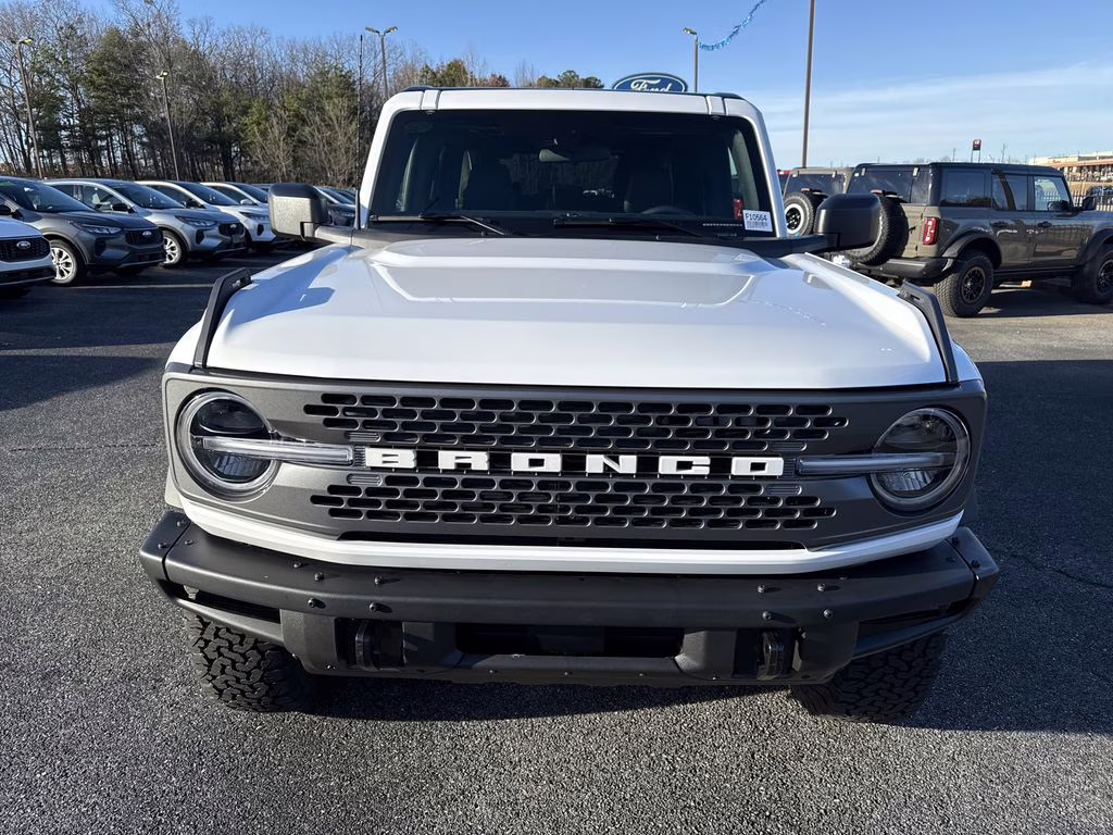 2025 Oxford White Ford Bronco Badlands 4X4 SUV