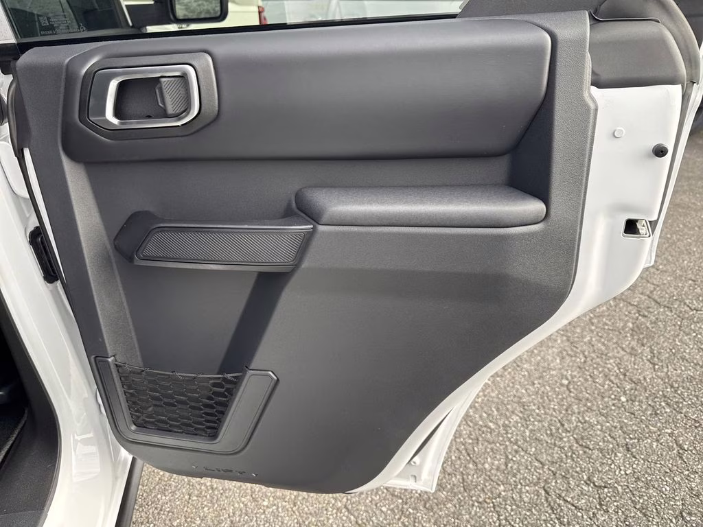 2025 Oxford White Ford Bronco Badlands 4X4 SUV