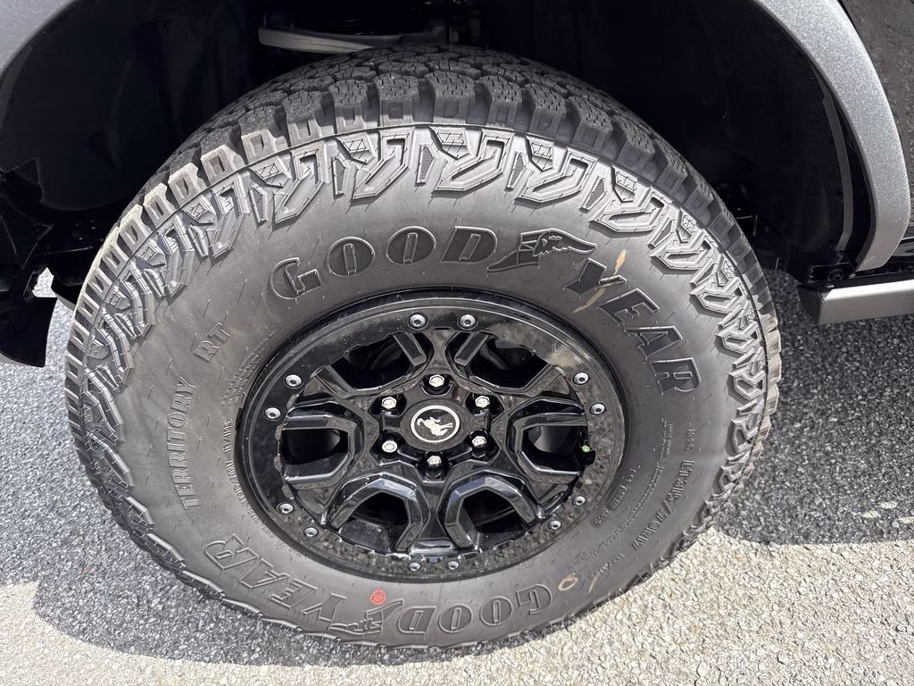 2025 Shadow Black Ford Bronco Badlands 4X4 SUV