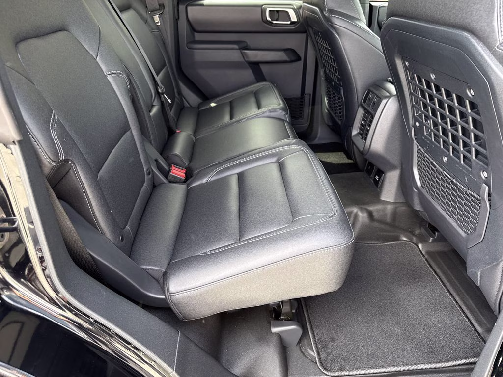 2025 Shadow Black Ford Bronco Badlands 4X4 SUV