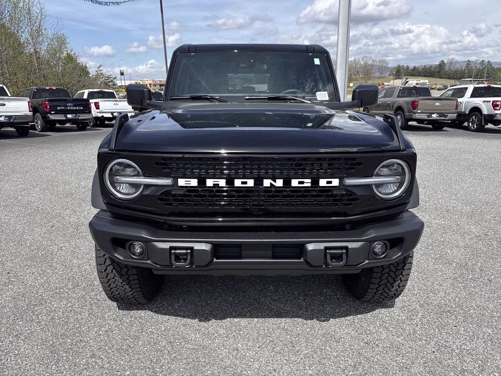 2025 Shadow Black Ford Bronco Badlands 4X4 SUV