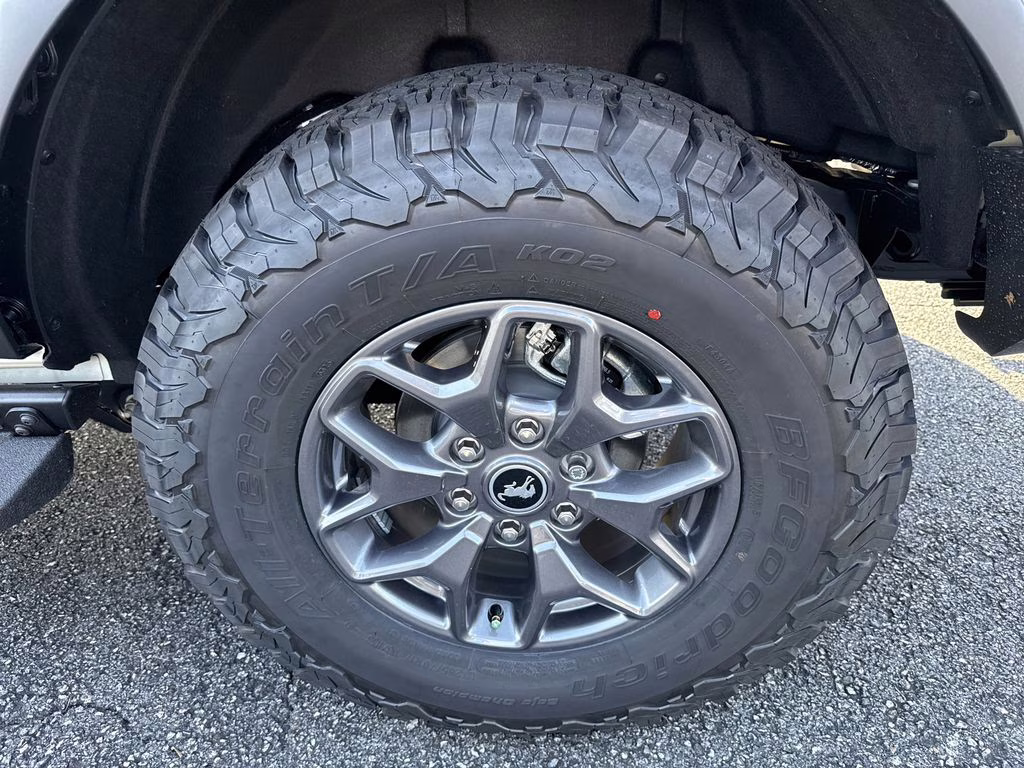 2025 Desert Sand Ford Bronco Badlands 4X4 SUV