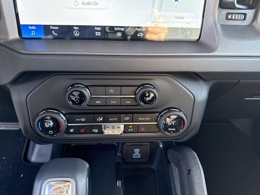 2025 Desert Sand Ford Bronco Badlands 4X4 SUV