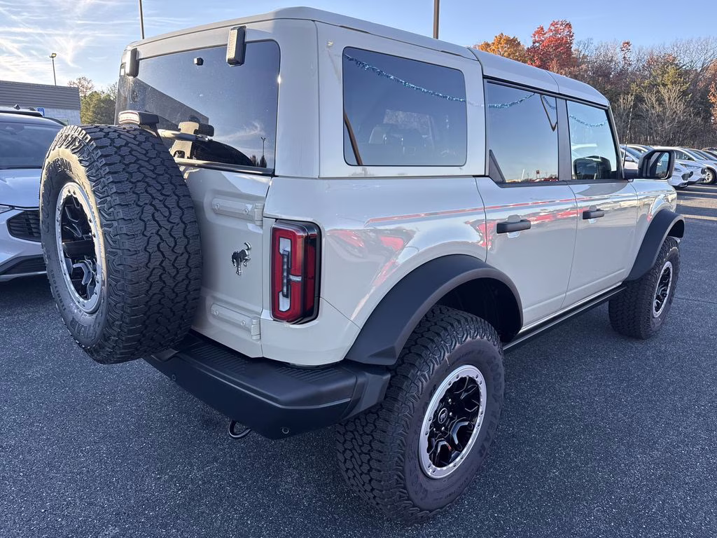 2025 Desert Sand Ford Bronco Badlands 4X4 SUV