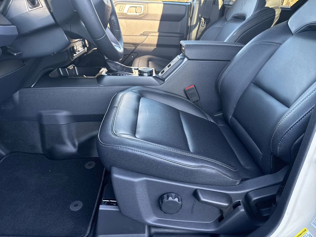 2025 Desert Sand Ford Bronco Badlands 4X4 SUV