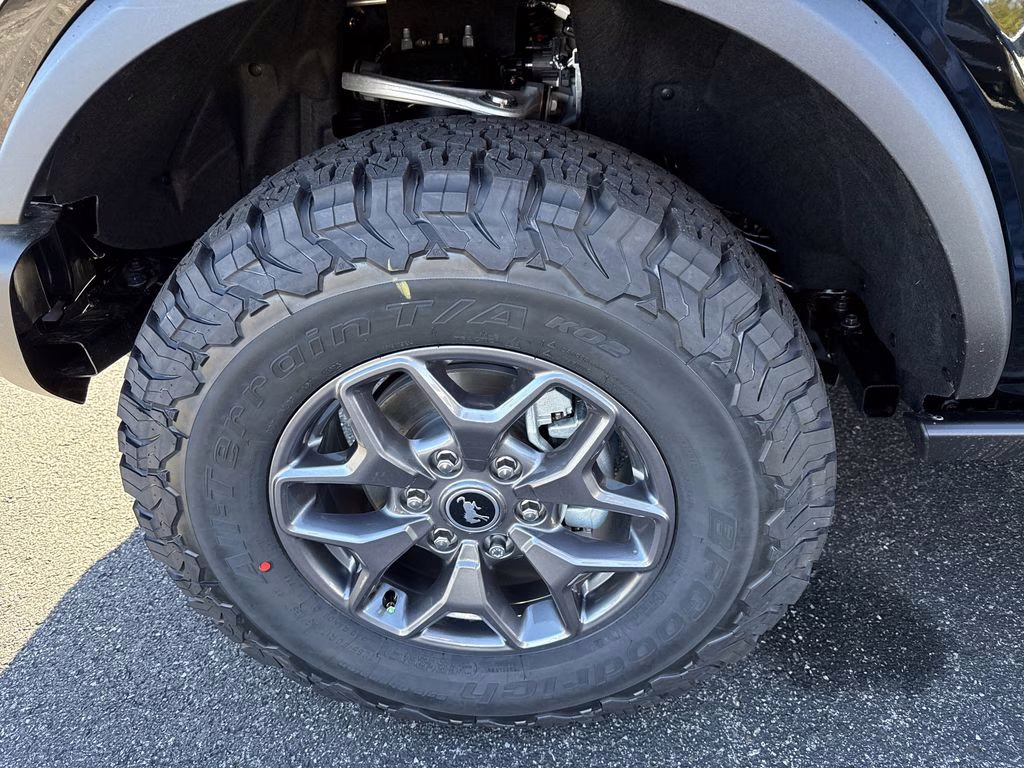 2025 Shadow Black Ford Bronco Badlands 4X4 SUV