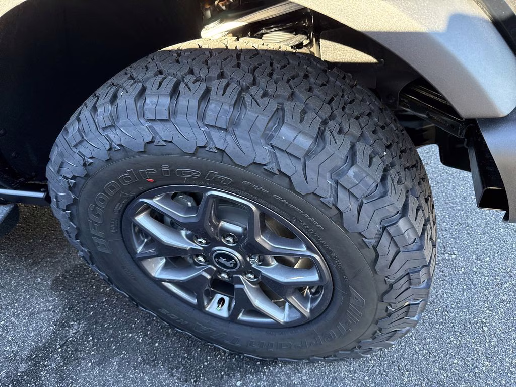 2025 Shadow Black Ford Bronco Badlands 4X4 SUV