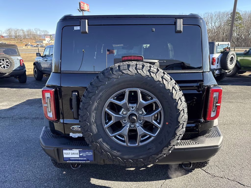 2025 Shadow Black Ford Bronco Badlands 4X4 SUV