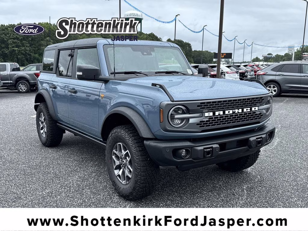 2025 Azure Gray Metallic Tri-Coat Ford Bronco Badlands 4X4 SUV