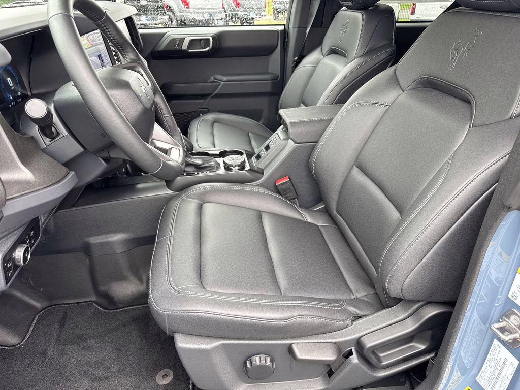 2025 Azure Gray Metallic Tri-Coat Ford Bronco Badlands 4X4 SUV